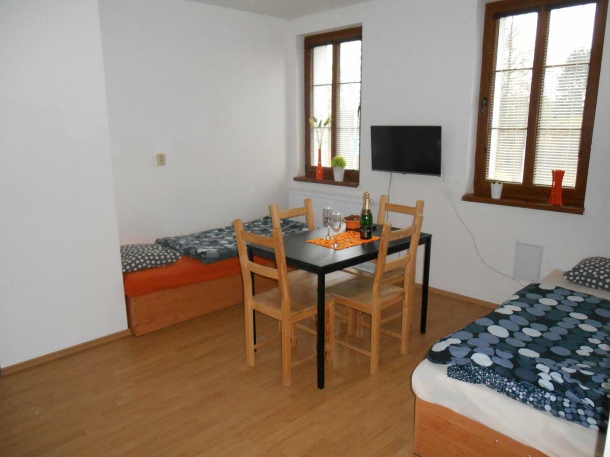 Penzion V Zatáčce Pilsen Exterior foto